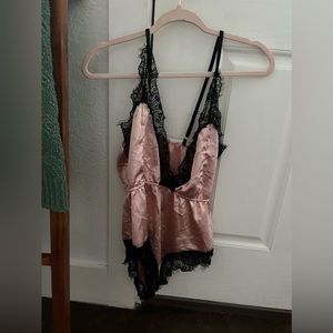 Sexy silky romper 🔴